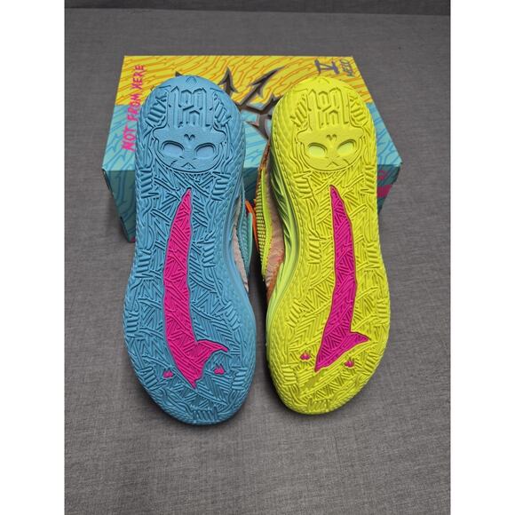 PUMA x Rick and Morty MB.05 LaMelo Ball Basketball Shoes Size 9.5 Mismatched Sne main image 4